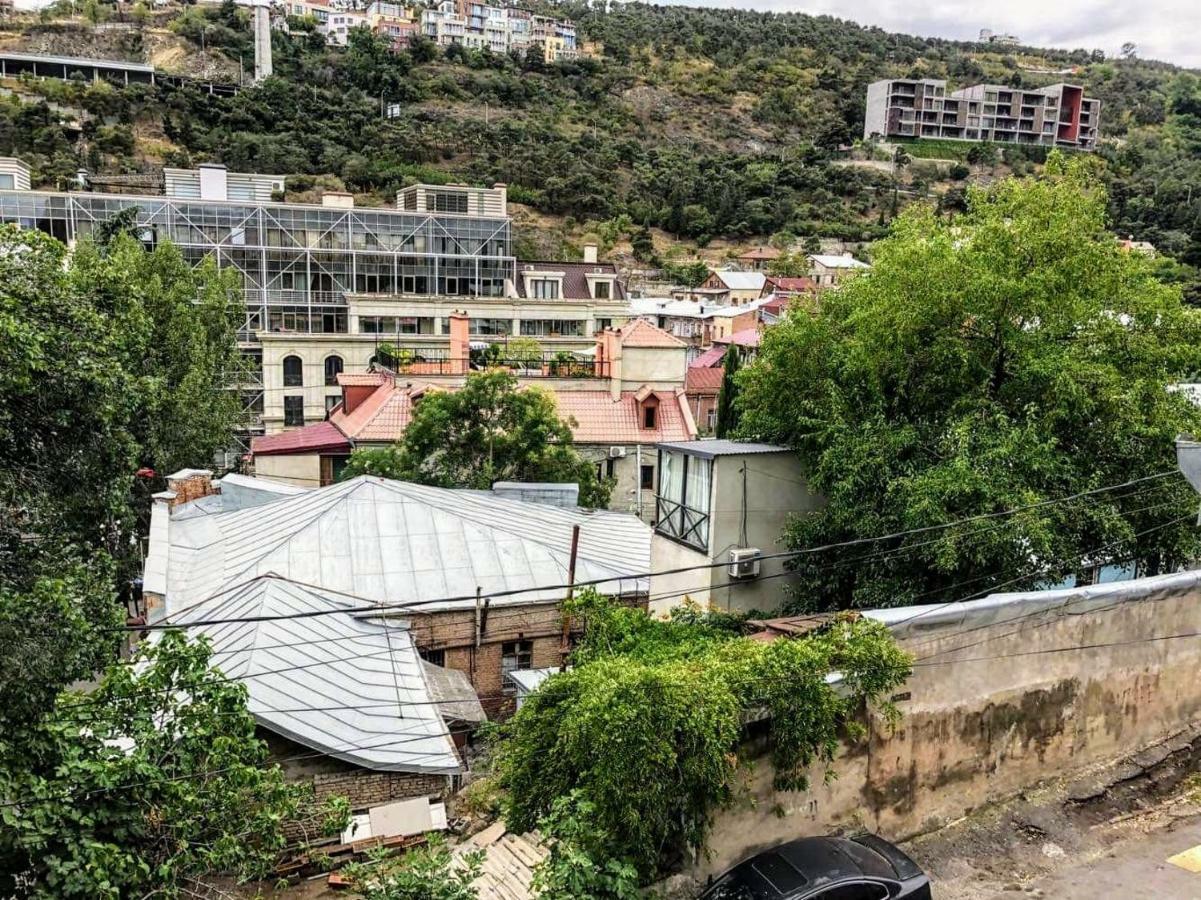 Sololaki Tale Apartment Tbilisi Bagian luar foto